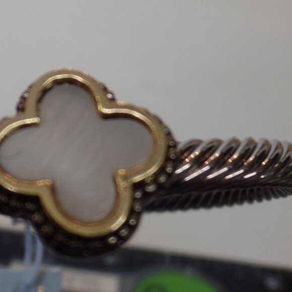 Atterri Silver Twisted Wire Bracelet W Alhambra Accents Mother of Pearl Gold NWT - Picture 8 of 8